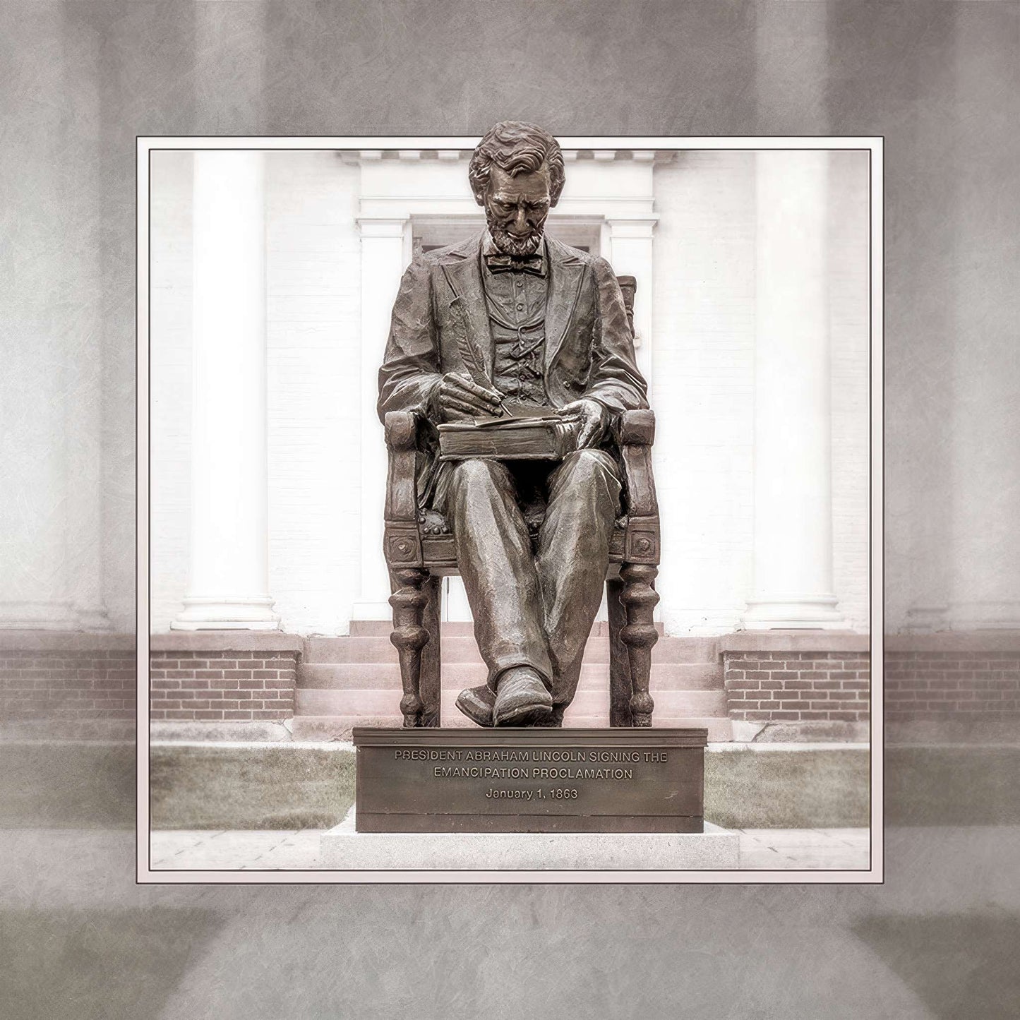 Lincoln Seated